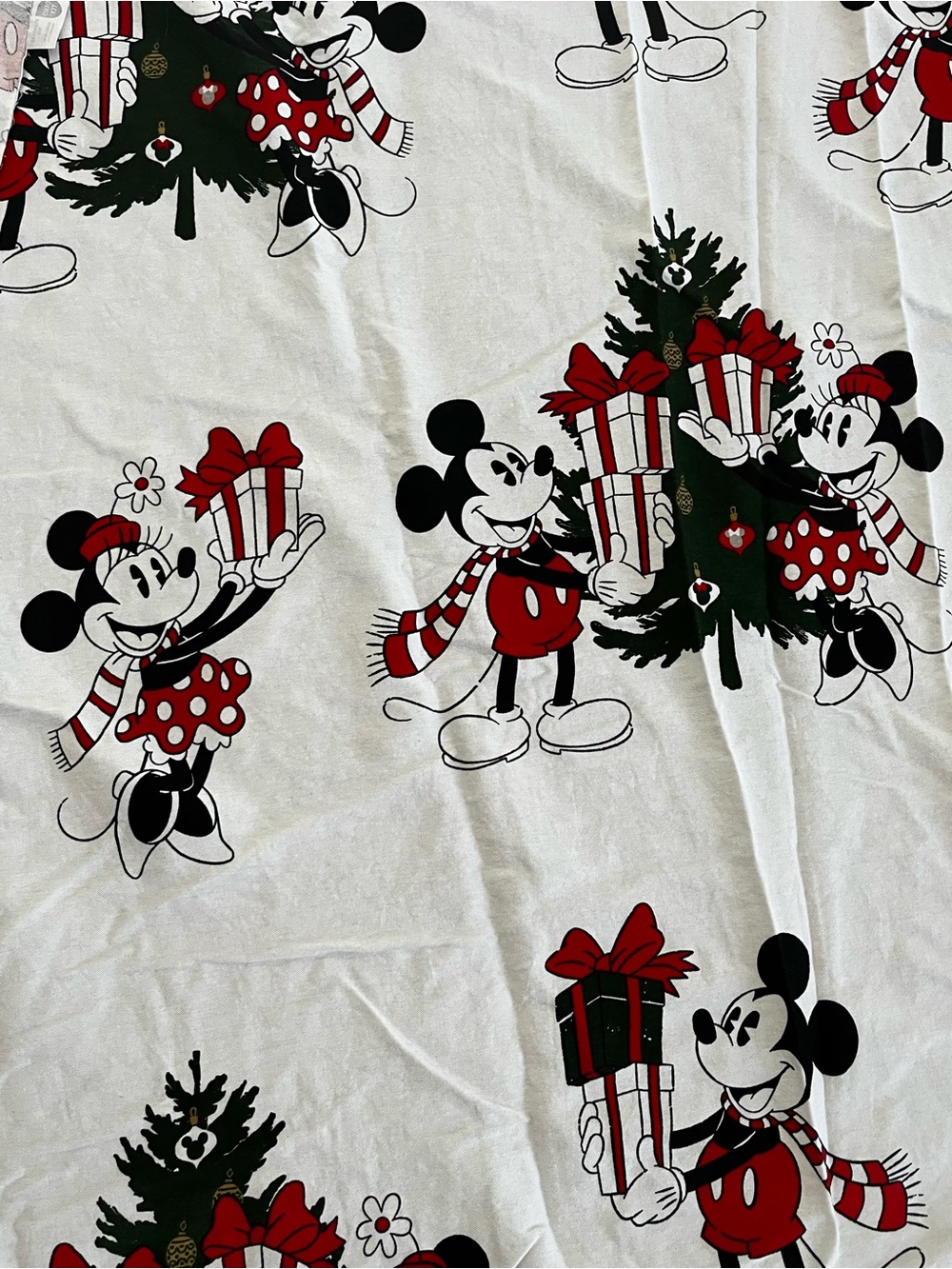 Disney Mickey and Minnie Mouse Christmas 100% Cotton Shower Curtain 72in L 65inw